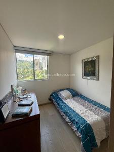 Apartamento de 3 alcobas en venta en San Jose, Sabaneta, 67 m² · foto 10 de 16