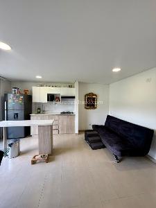 Apartamento de 3 alcobas en venta en San Jose, Sabaneta, 67 m² · foto 4 de 16