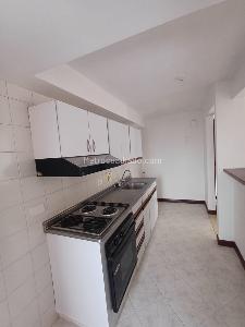 Apartamento de 2 alcobas en venta en El Poblado, Medellín, 82 m² · foto 6 de 20