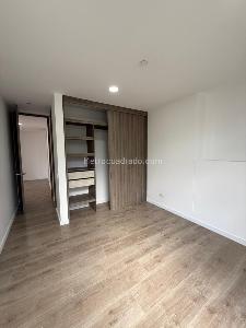 Apartamento de 3 alcobas en venta en Loma De Las Brujas, Envigado, 205 m² · foto 16 de 20