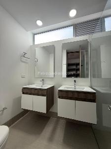 Apartamento de 3 alcobas en venta en Loma De Las Brujas, Envigado, 205 m² · foto 19 de 20