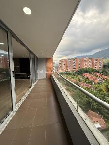Apartamento de 3 alcobas en venta en Loma De Las Brujas, Envigado, 205 m² · foto 7 de 20