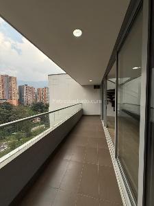 Apartamento de 3 alcobas en venta en Loma De Las Brujas, Envigado, 205 m² · foto 8 de 20