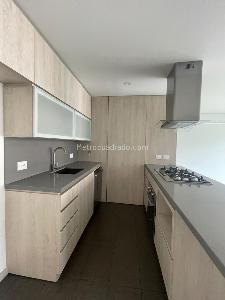 Apartamento en venta en Altos Del Poblado, Medellín · foto 5 de 19