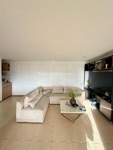 Apartamento de 3 alcobas en venta en El Poblado, Medellín, 87 m² · foto 3 de 13