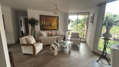 Apartamento en venta en Belen Loma De Los Bernal, Medellín · foto 2 de 15