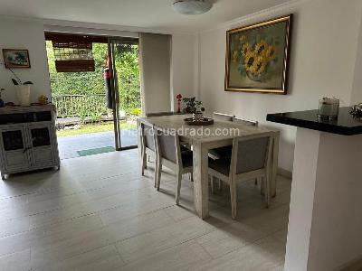 Casa de 3 alcobas en venta en La Sebastiana, Envigado, 260 m² · foto 6 de 12