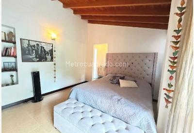 Casa de 3 alcobas en venta en La Sebastiana, Envigado, 260 m² · foto 9 de 12