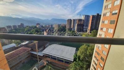 Apartamento de 3 alcobas en venta en Loma Del Chocho, Envigado, 120 m² · foto 3 de 9