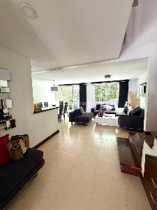 Casa de 3 alcobas en venta en Transversal Intermedia, Envigado, 193 m² · foto 2 de 12