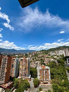 Apartamento en venta en Belen Loma De Los Bernal, Medellín · foto 2 de 17
