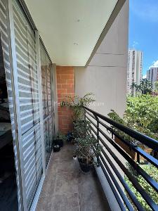 Apartamento de 3 alcobas en venta en Belen Loma De Los Bernal, Medellín, 78 m² · foto 2 de 18