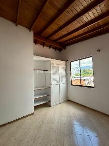 Apartaestudio en venta en Belen Parque, Medellín, 38 m² · foto 2 de 13