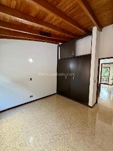 Casa de 4 alcobas en venta en La Sebastiana, Envigado, 204 m² · foto 16 de 20