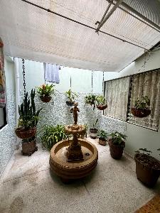 Casa de 5 alcobas en venta en El Nogal Los Almendros, Medellín, 272 m² · foto 10 de 20