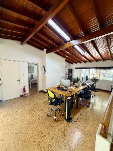 Casa de 5 alcobas en venta en El Nogal Los Almendros, Medellín, 272 m² · foto 14 de 20
