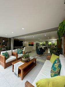 Apartamento de 3 alcobas en venta en Castropol, Medellín, 148 m² · foto 3 de 20