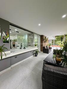 Apartamento de 3 alcobas en venta en Castropol, Medellín, 148 m² · foto 5 de 20