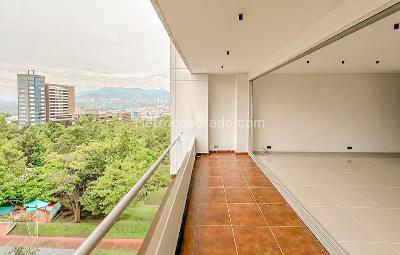 Apartamento de 3 alcobas en venta en El Poblado, Medellín, 116 m² · foto 2 de 20