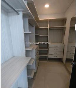 Apartamento de 4 alcobas en venta en La Castellana, Barranquilla, 245 m² · foto 5 de 12