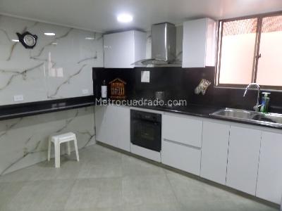 Apartamento de 3 alcobas en venta en Ciudad Salitre Oriental, Bogotá, 235 m² · foto 8 de 20