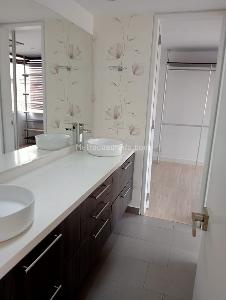 Apartamento en venta en Chico Alto, Bogotá · foto 9 de 16