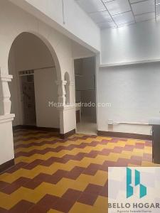 Casa de 4 alcobas en venta en Parque, Bello, 87 m² · foto 3 de 14