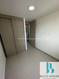 Apartamento de 3 alcobas en venta en Obrero, Bello, 61 m² · foto 15 de 20