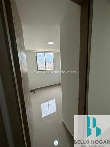 Apartamento de 3 alcobas en venta en Obrero, Bello, 61 m² · foto 18 de 20