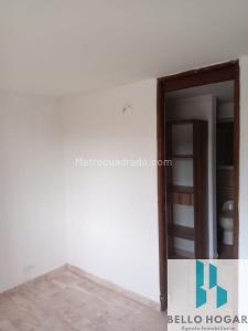 Apartamento de 3 alcobas en venta en El Trapiche, Bello, 61 m² · foto 8 de 13