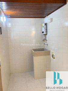 Apartamento de 2 alcobas en arriendo en El Poblado, Medellín, 65 m² · foto 5 de 19
