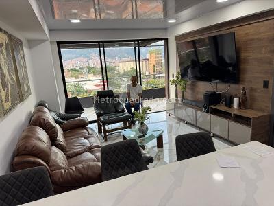 Apartamento de 2 alcobas en venta en Cabañas, Bello, 68 m² · foto 2 de 18