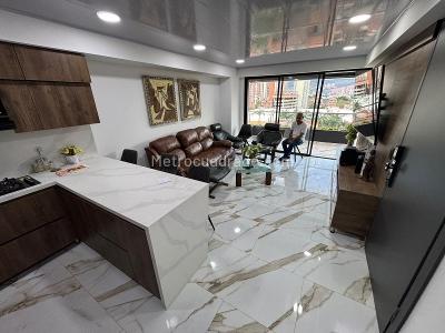 Apartamento de 2 alcobas en venta en Cabañas, Bello, 68 m² · foto 7 de 18