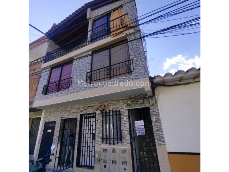 4BR Apartment in Barrio Mesa (80 m²)