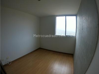 Apartamento de 3 alcobas en venta en Cabañitas, Bello, 83 m² · foto 4 de 20