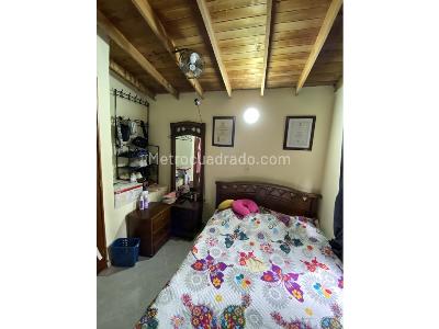 Casa de 4 alcobas en venta en Niquia Terranova, Bello, 92 m² · foto 13 de 20