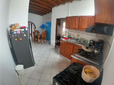 Casa de 3 alcobas en venta en Parque De Bello, Bello, 92 m² · foto 9 de 20