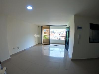 Apartamento de 3 alcobas en arriendo en Cabañas, Bello, 90 m² · foto 3 de 20