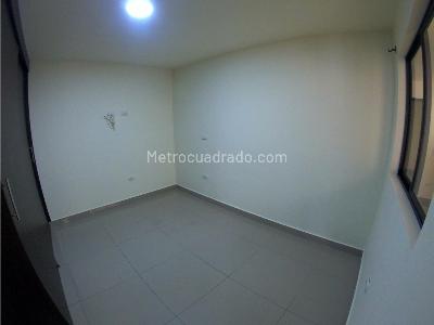Apartamento de 3 alcobas en arriendo en Cabañas, Bello, 90 m² · foto 4 de 20