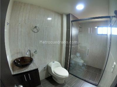 Apartamento de 3 alcobas en arriendo en Cabañas, Bello, 90 m² · foto 16 de 20