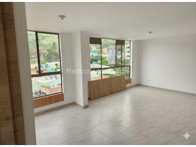 Apartamento de 3 alcobas en venta en El Trapiche, Bello, 73 m² · foto 4 de 15