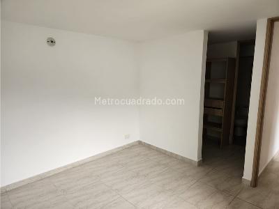 Apartamento de 3 alcobas en venta en El Trapiche, Bello, 73 m² · foto 5 de 15