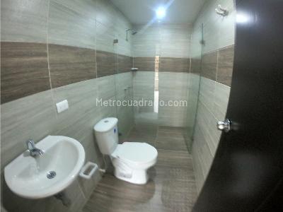 Apartamento de 2 alcobas en arriendo en Ducado, Bello, 65 m² · foto 13 de 18