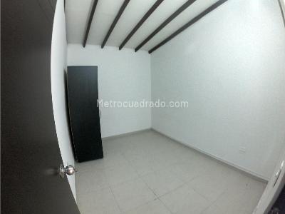 Apartamento de 2 alcobas en arriendo en Ducado, Bello, 65 m² · foto 4 de 18