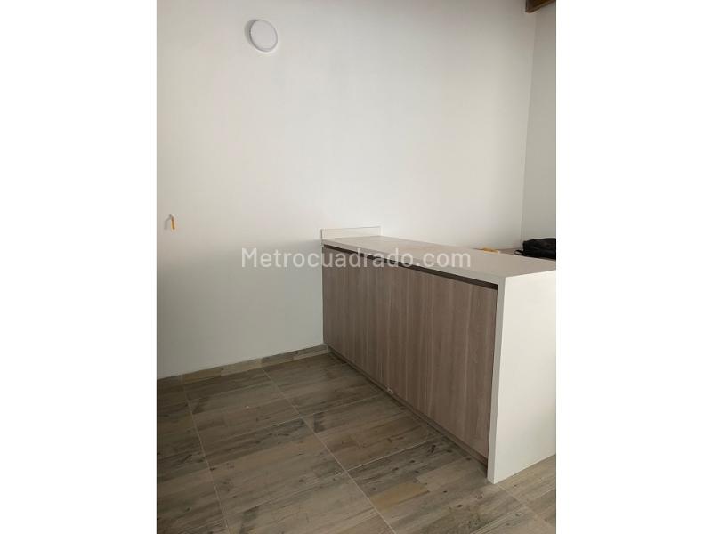 New 3BR Apartment with Balcony in Barrio Obrero, Bello - 9