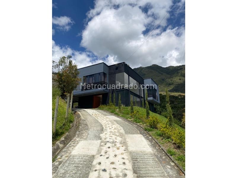 Beautiful Country House in Parcelación California (Bello, Norteamérica) - 9