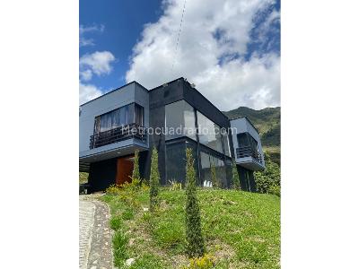 Casa de 4 alcobas en venta en Norteamerica, Bello · foto 17 de 20