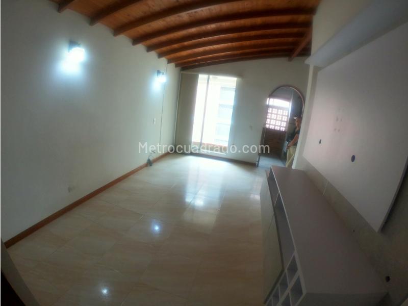 Spacious 2BR Apartment in Boston - 5