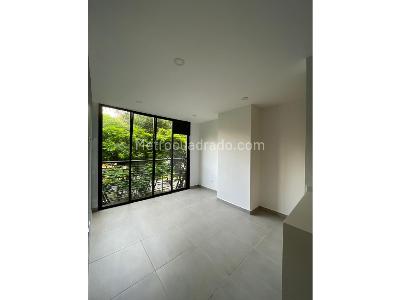 Apartaestudio en venta en Amazonia, Bello, 39 m² · foto 2 de 12