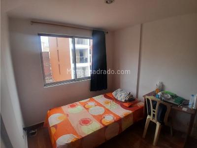 Apartamento de 3 alcobas en venta en Obrero, Bello, 57 m² · foto 6 de 14